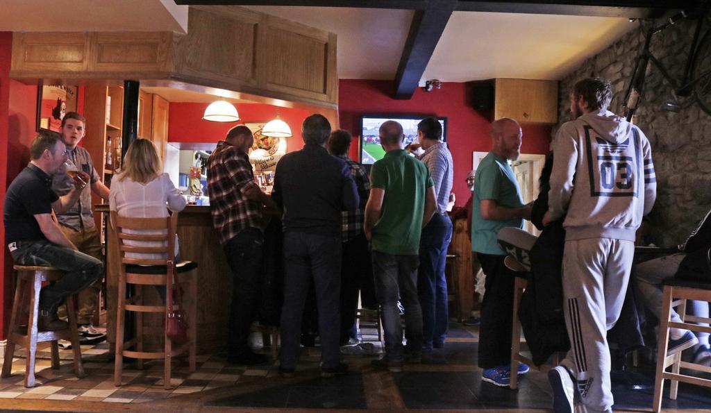 The Seaview Tavern Ballygorman المظهر الخارجي الصورة